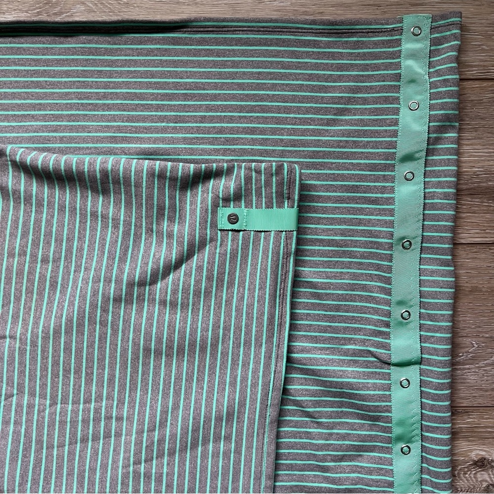 Lululemon Reversible Infinity Snap Scarf - Picture 3 of 3